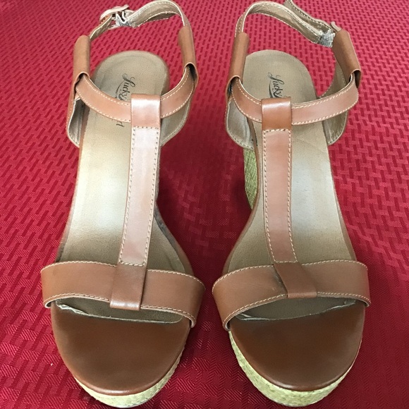 Lucky Brand Wedge Heels - Picture 1 of 4
